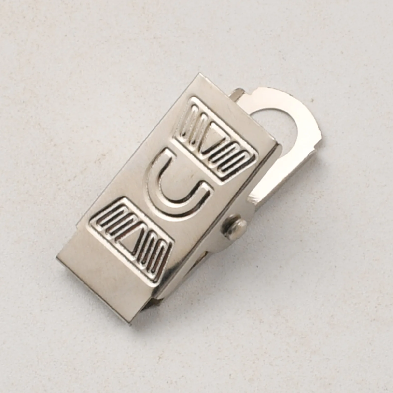 Cross-border modern simple home improvement curtain clip hook curtain accessories/shower curtain clip metal crocodile accessorie