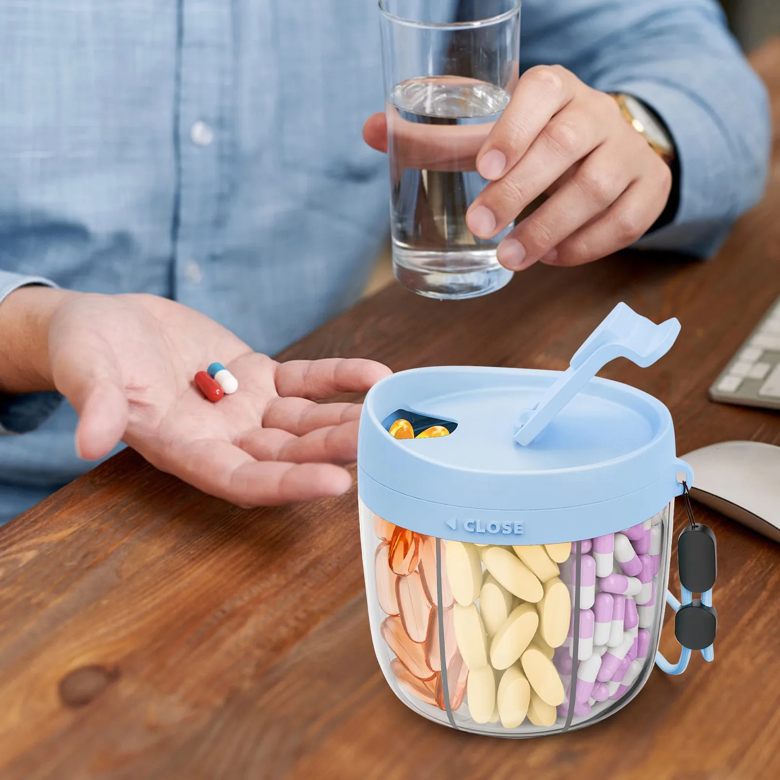 

Large Capacity Pill Dispenser Bottle With 7 Compartment Vitamin Organizer For Travel Hiking Portable Bpa-free Pill Container Cup