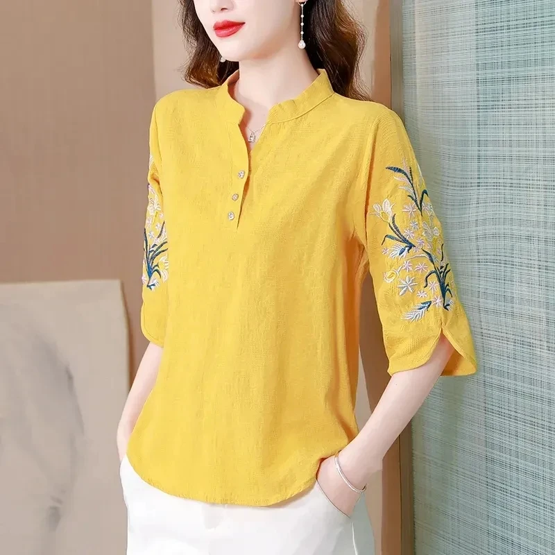 

Women Shirt Summer 2024 New Middle-Aged Mother Embroidered Shirt Coat Female Loose Short Sleeved Temperament Ladies Casual Tops