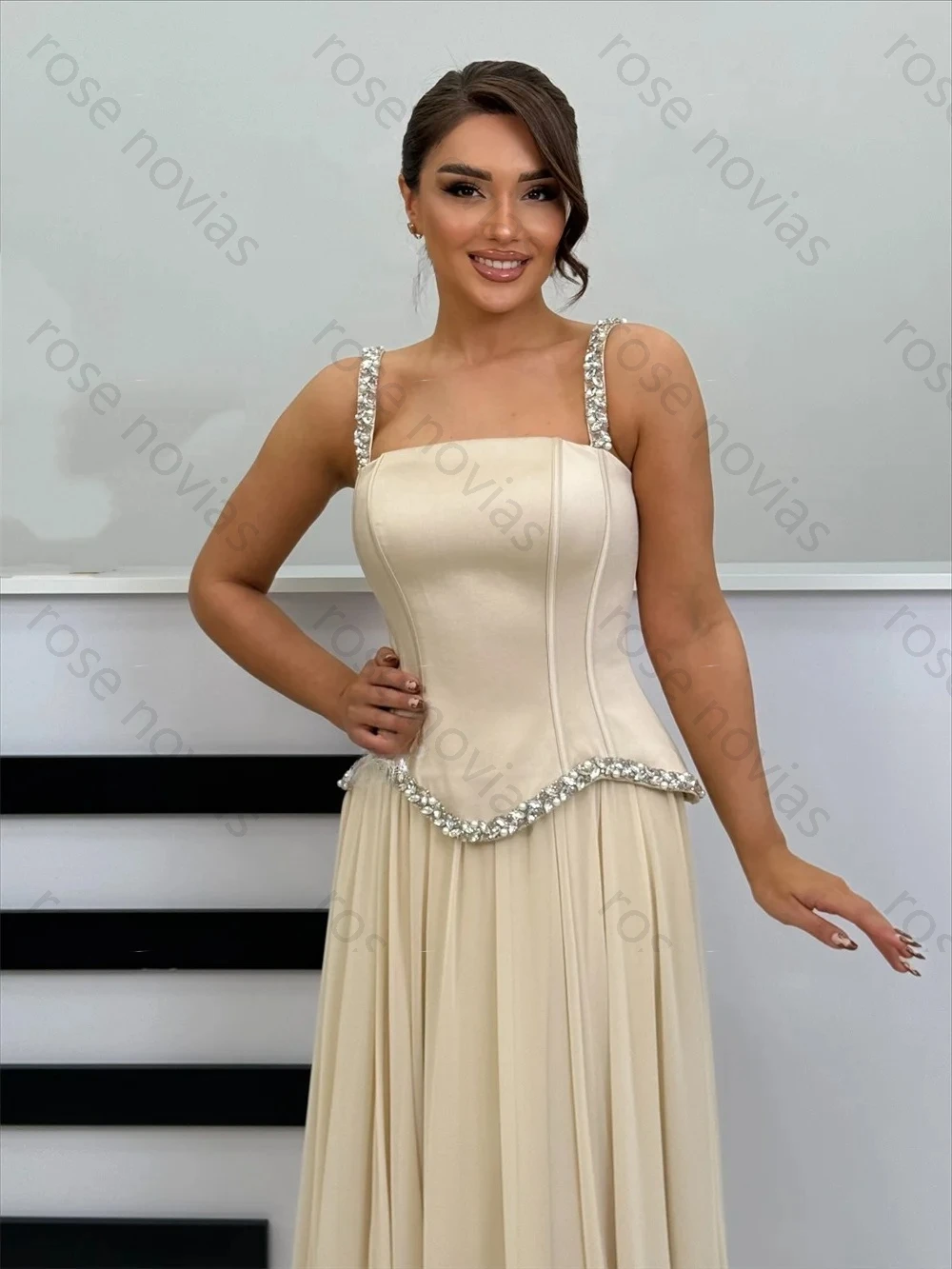 ชุดราตรีผู้หญิงคุณภาพสูงสั่งตัดได้ ประดับคริสตัล ออกแบบพิเศษสำหรับโอกาสพิเศษ ทรงเอไลน์ ยาว หรูหรา สำหรับงานปาร์ตี้ งานแต่งงาน งานพรอม ประกายวิบวับ