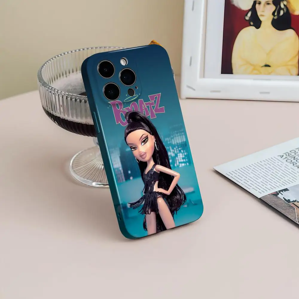 

Чехол для телефона для iPhone 17, 16, 15, 14, 13, 12, Pro Max Plus, глянцевая HD жидкая пленка с тонкими отверстиями, мягкая оболочка, кукла Bratz