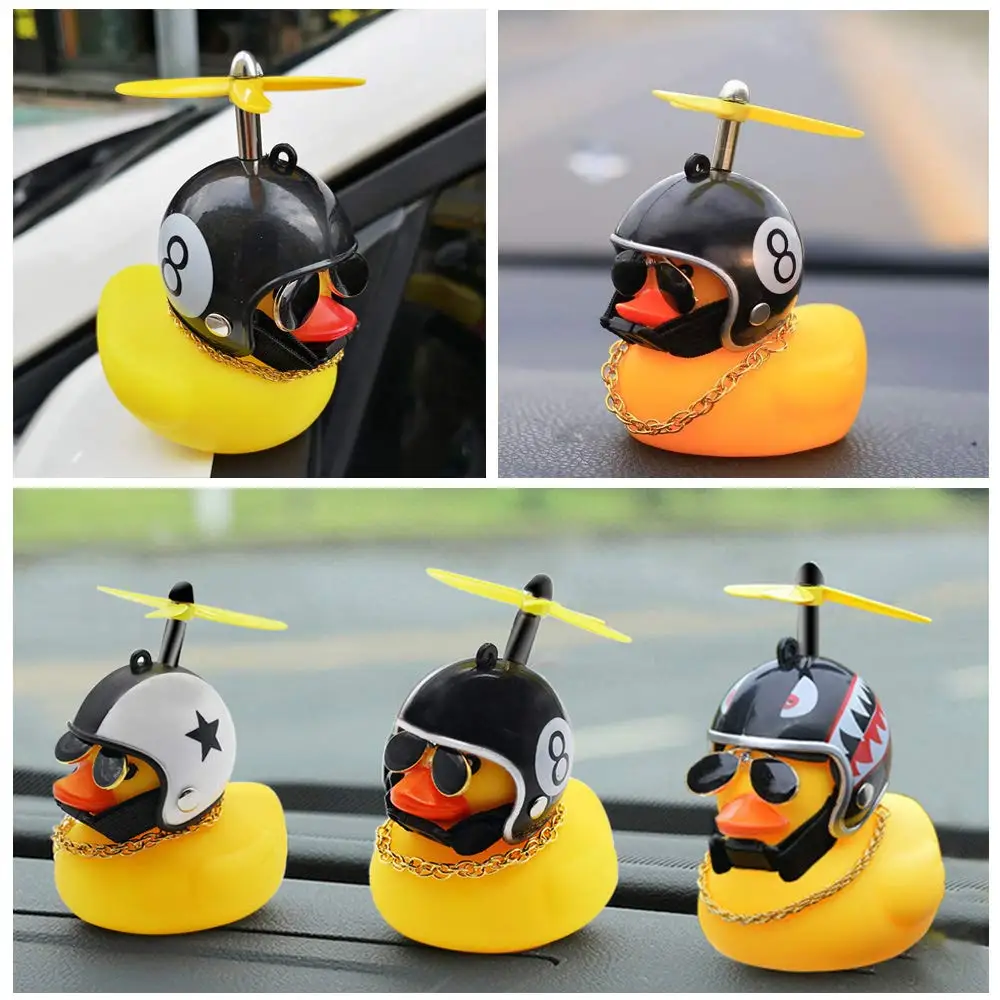 Pato amarelo com capacete e hélice, enfeites de carro, decoração interna automática, quebra-vento, luz, 2 pcs