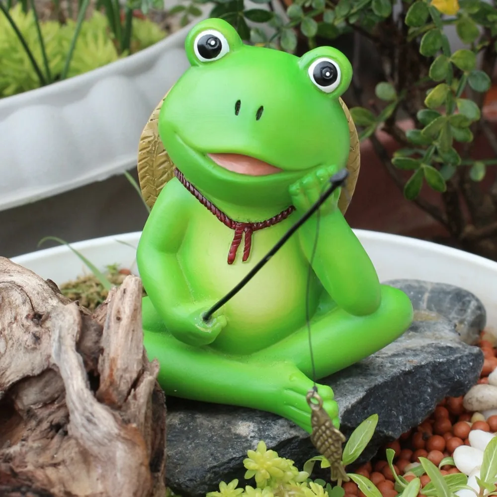 

Cartoon Fishing Frog Figurine Green Resin Crafts Planter Frog Statue Cute Handicraft Mini Frog Sculpture Fairy Garden Decor