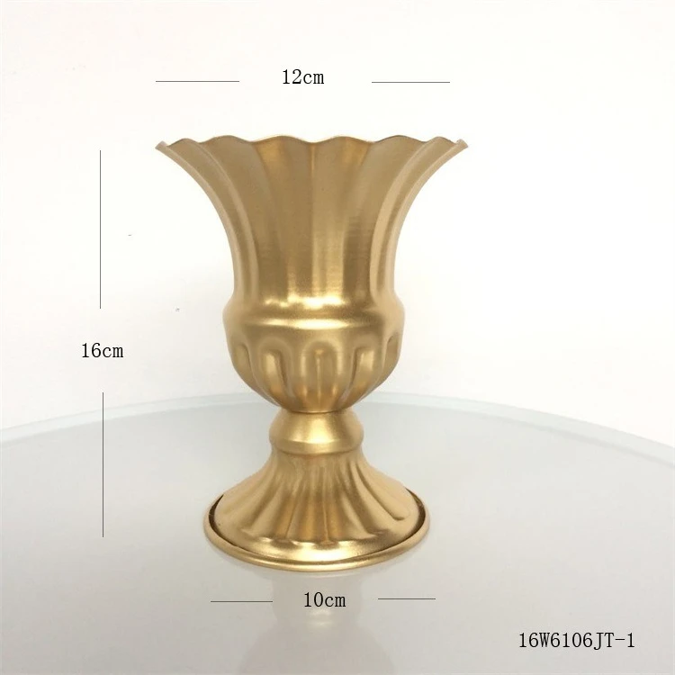 Factory Direct Compatible with European Retro Wrought Iron Flower Pot Wedding Decoration Dried Flower Arranger Home