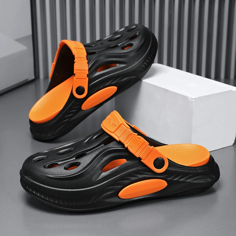 

2026 Summer Men's Outdoor Sandals Slippers Beach Comfortable Clogs Soft Slides Men Casual Shoes Garden Shoes Male Beach Slippers