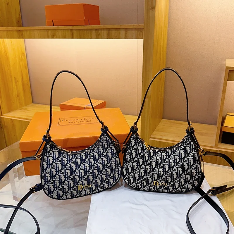 

Modish Women's Tote Bag Made of Ocelot-Print Leather with Durable Trendy Dublin Elegant Waterproof Lightweight Daily Style