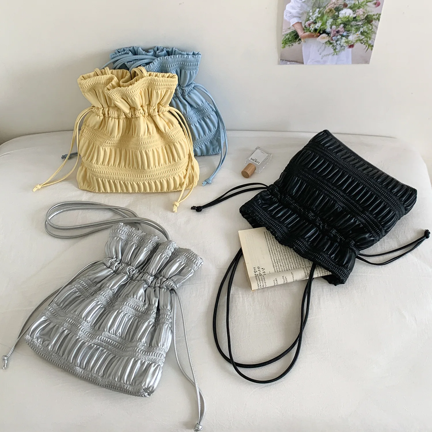 Fashion Ruched Shoulder Bag Soft PU Leather Bucket Bags for Women Handbags Drawstring Designer Bag NEW Underarm Bags Tote Purses