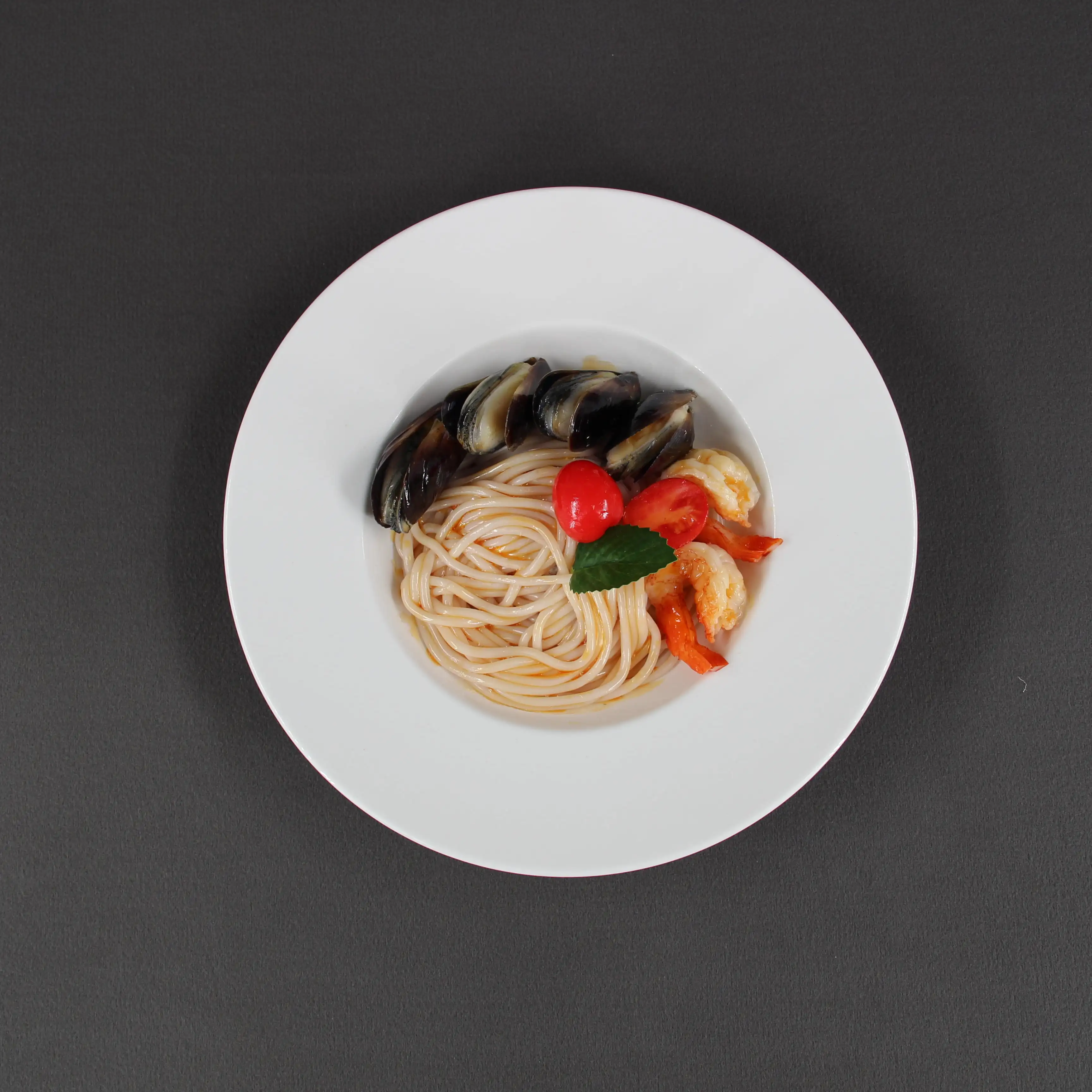 Realistische gefälschte Spaghetti-Baumwolle, Nudelsauce, Display für Fotoshooting, Lebensmittelprobe, Hoteldekoration, Fotografie-Requisiten, Größe 1:1