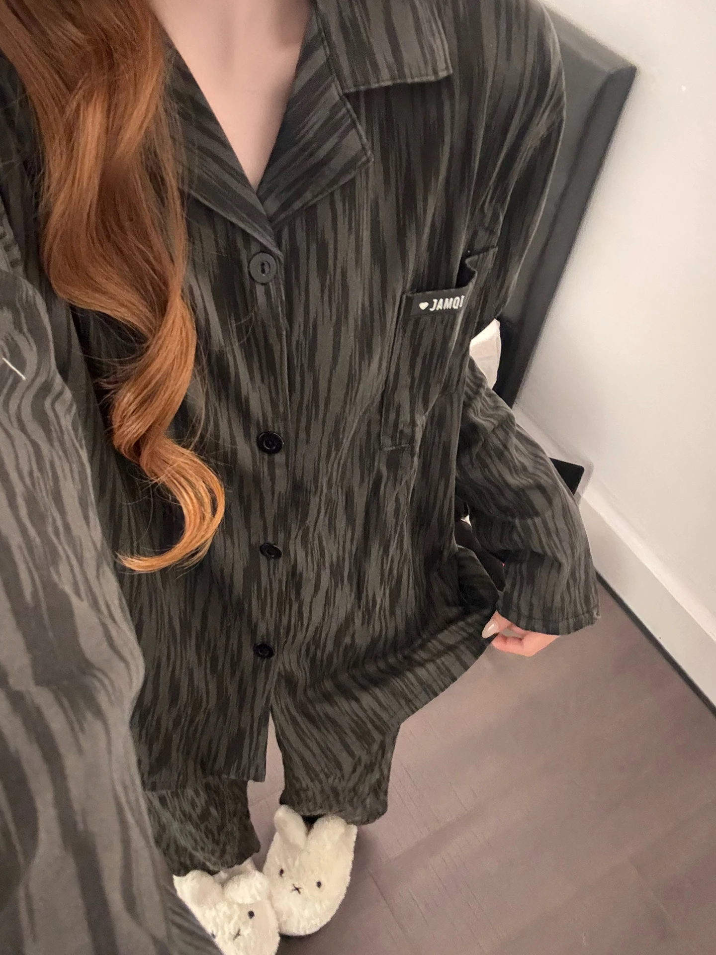 

Удобный комплект для сна с принтом тай-дай и полосками для женщин: лонгслив и длинные брюки, домашняя одежда, весна-осень, новый стиль, модный дизайн