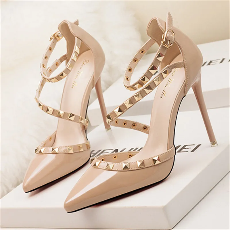 Fashionable Rivet High Heels Women's Summer 2024 Pointed Toe Wrap around Ankle Strap Thin Heel Roman Sandals PU Leather