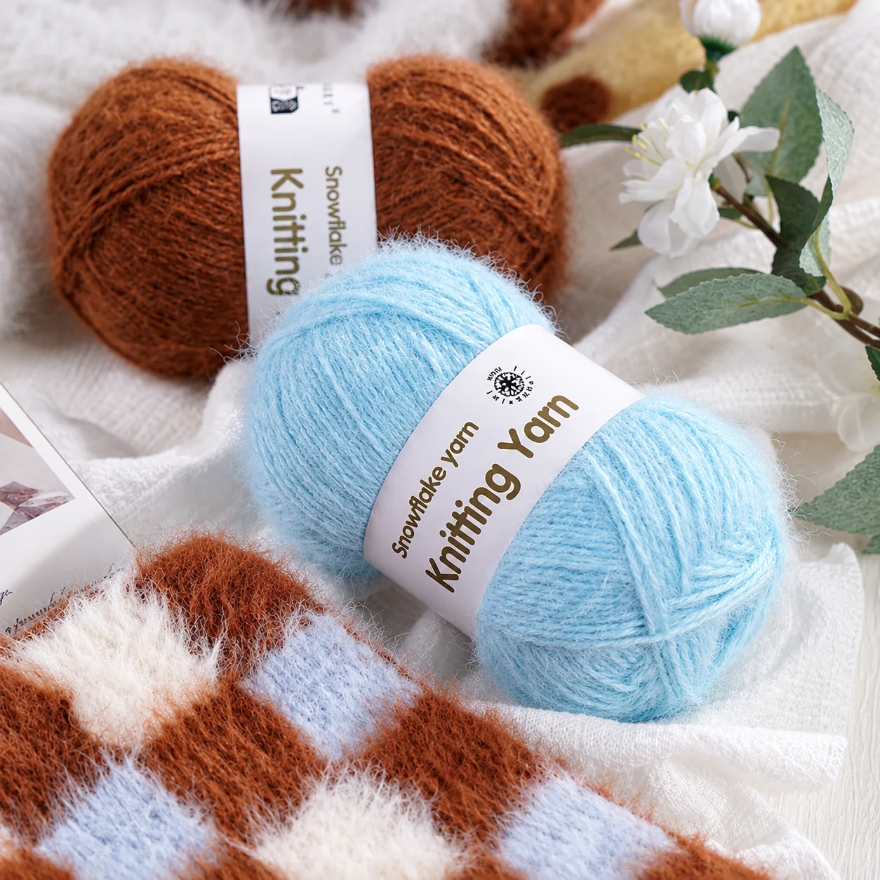 2PCS 200g Wool Blend Snowflake Yarn Soft Fluffy Knitting Crochet Yarn Fuzzy Yarn For Sweater Scarves Hat Blanket DIY Craft