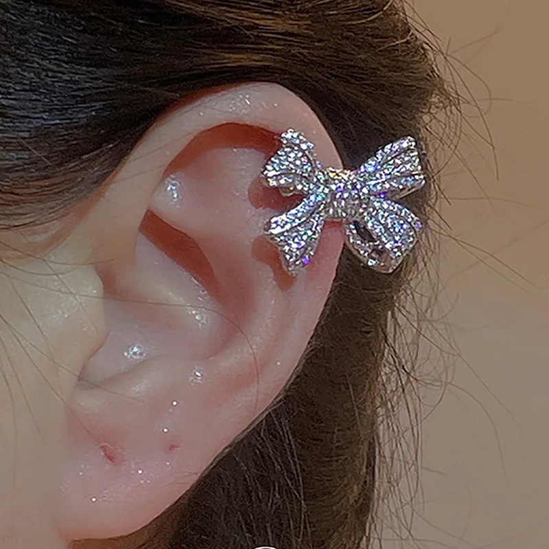 1Pc Crystal Bow Clip Earring for Women Korean Rhinestone No Piercing Ear Cuff Silver Color Bowknot Earring Ear Clip Jewelry Gift