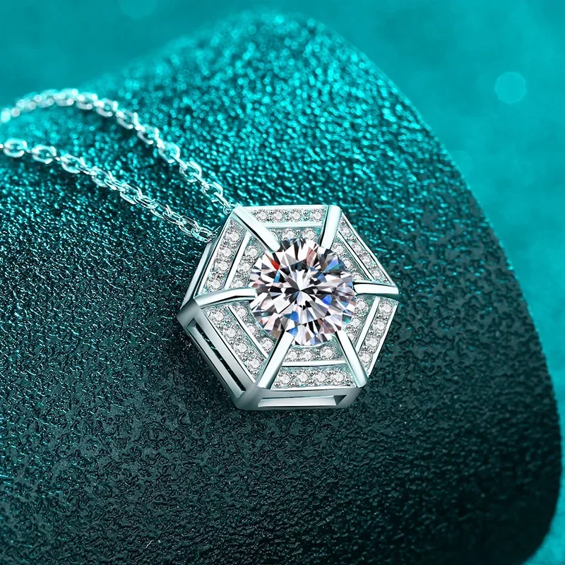 Luxury Hexagon Pendant 1carat Moissanite Jewelry Platinum Pt950 Chain Diamond Fine Jewelry for Women Party Valentines Gift