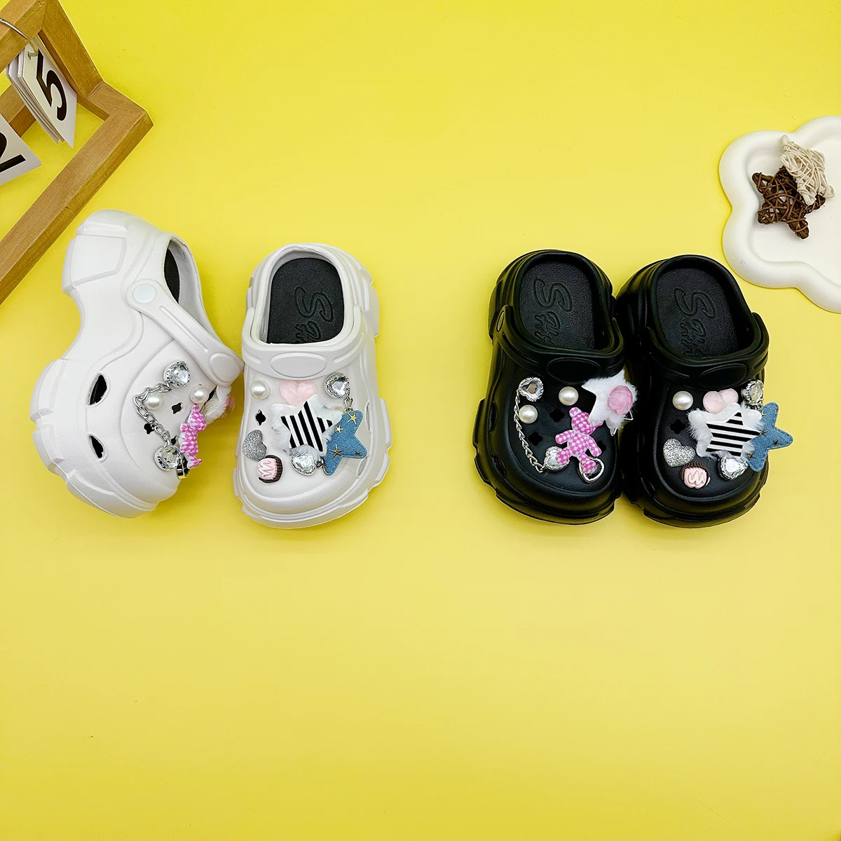 New Stylish Versatile Cartoon Five-Pointed Star Pink Bear Hole Shoes with Soft Non-Slip Sole, Closed-Toe Sandals for Boys and Girls, Model 606