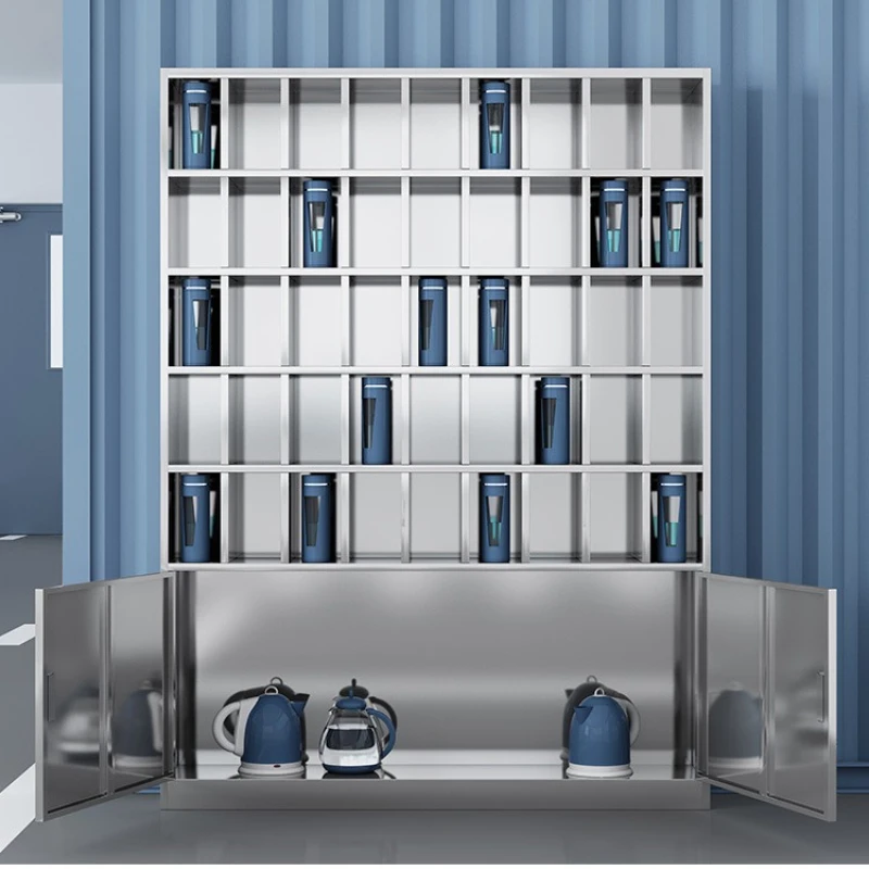 

Employee Dogge Factory Workshop Teacup Shelf