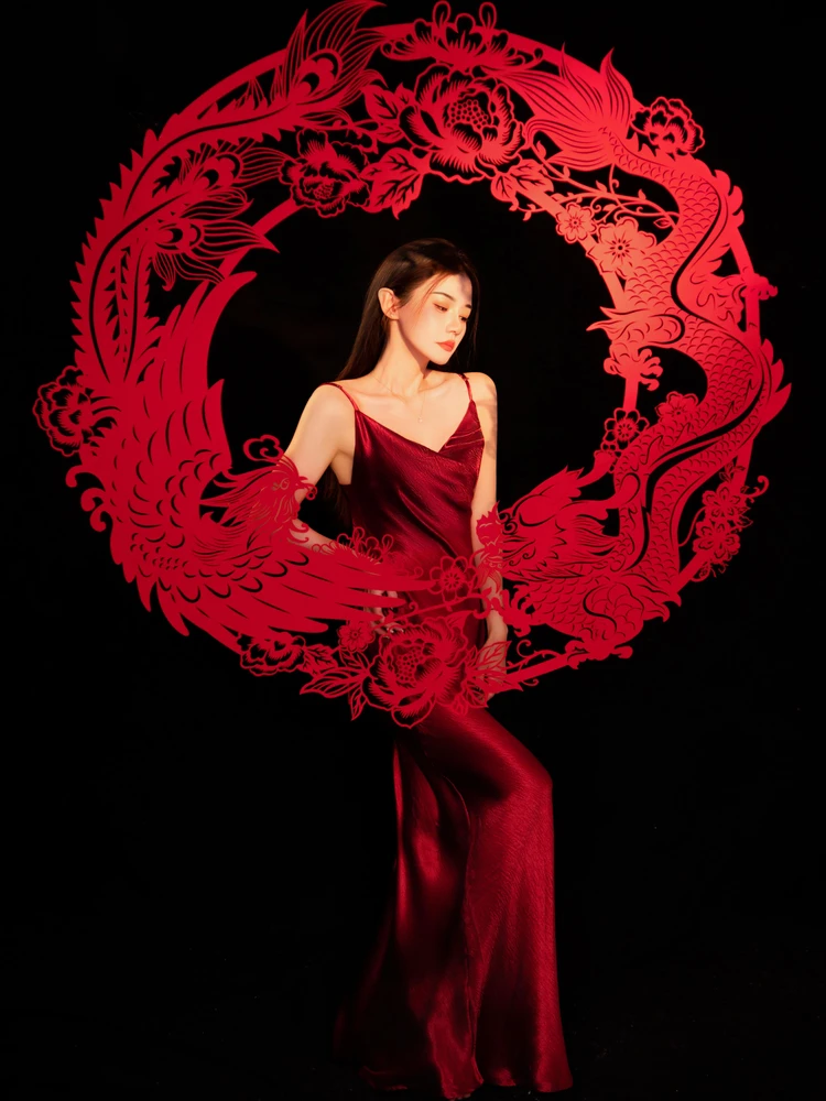 

Red Halter Dress Photography Costume Portrait Photography Festive Paper Cutting New Year Celebration Women's Ethnic Stage Cos...