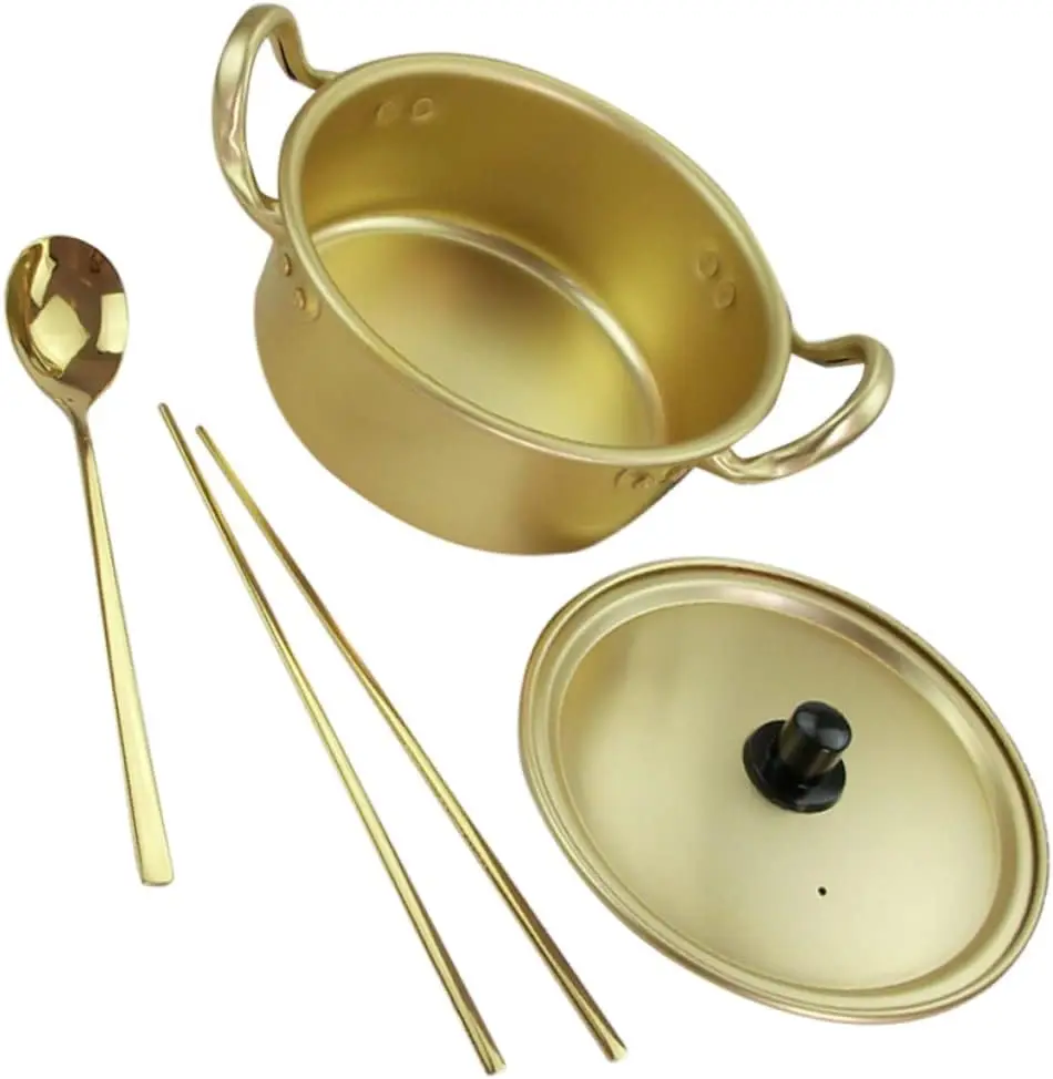 

1 Set Korean Instant Noodle Pot Stew Pot with Handle Household Daily Ramen Cooker Gold Cooking Utensils Japanese