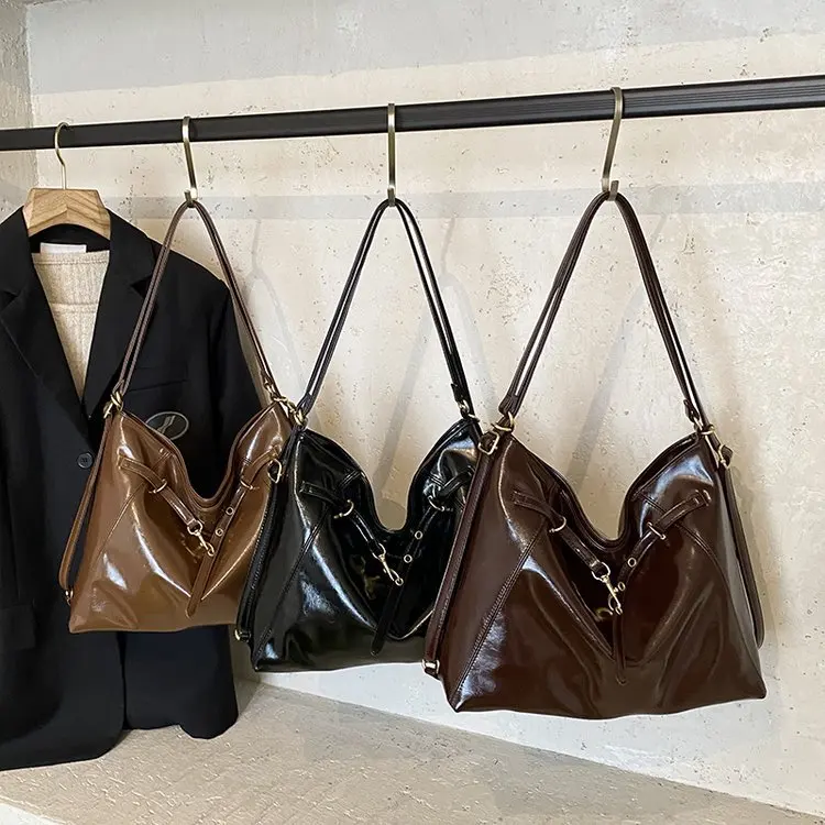 

Винтажный рюкзак осень-зима 202, просторная женская сумка-тоут, повседневная сумка через плечо для пригородных поездок, минималистичная сумка «день-ночь»