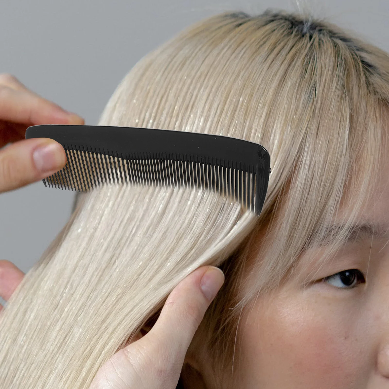 50 قطعة من أمشاط السفر خفيفة الوزن بتصميم مريح ومضادة للأمشاط لجميع أنواع الشعر، مجموعة مشط اختيارات الشعر للنساء