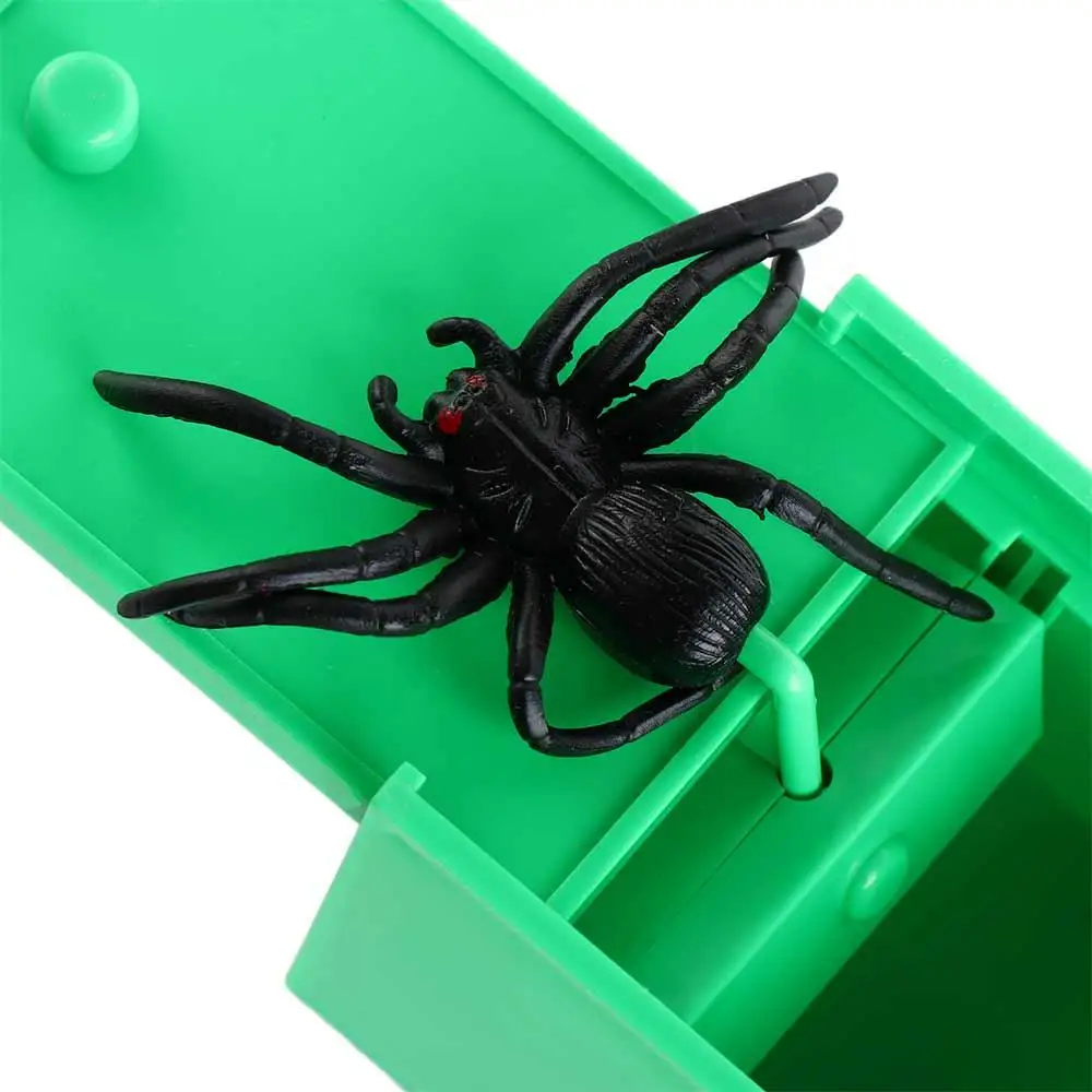 Spider Scare Prank Box Pop Out Rubber Spider Handmade Scare Box Fun Joke Prank Trick Toy for Kids Halloween Gift