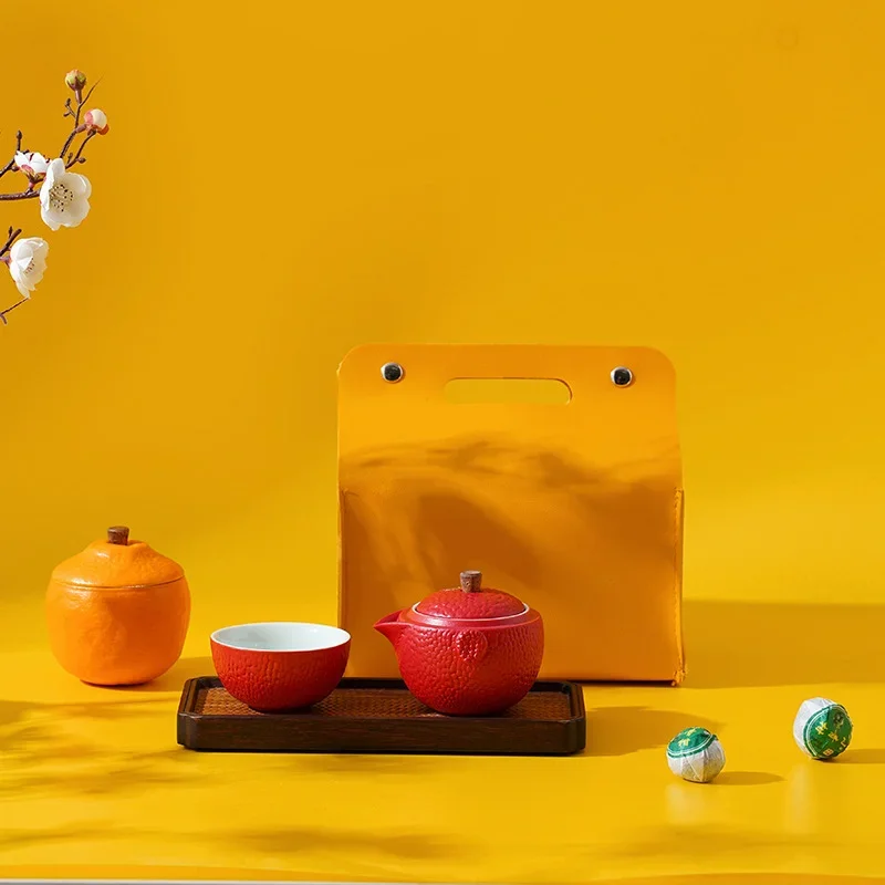 

Красный дорожный чайный сервиз, керамический кунг-фу, оранжевая банка, заварочный чайник, чашка, наборы чайной посуды, кожаная подарочная коробка