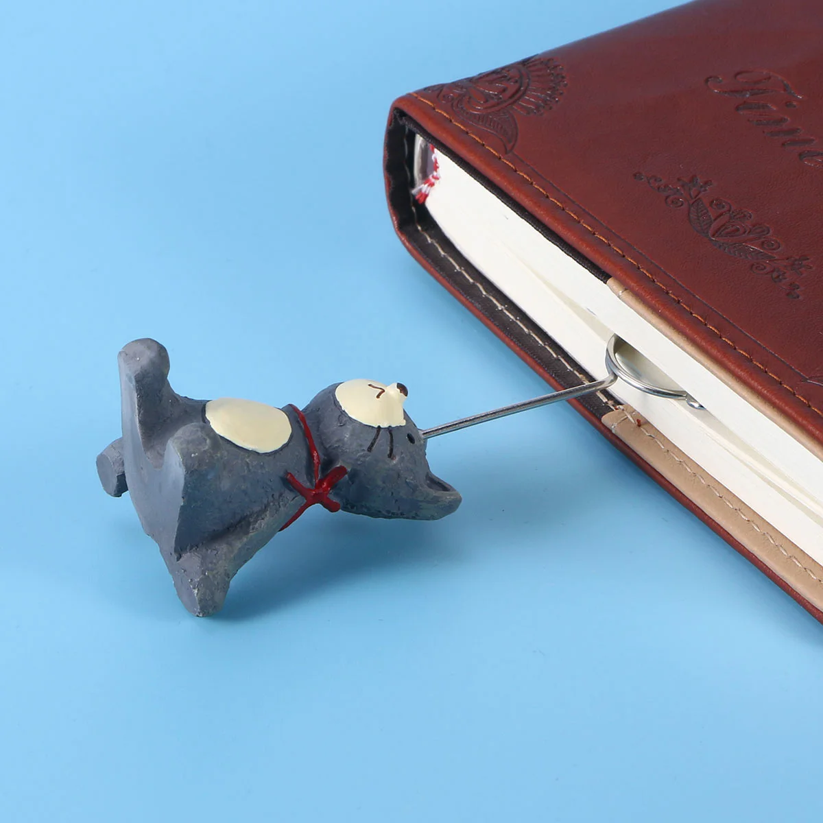 

4Pcs Resin Cat Desktop Photo Clips Cartoon Note Holder Table Number Organizer for Wedding Home Office Resin Message Folder