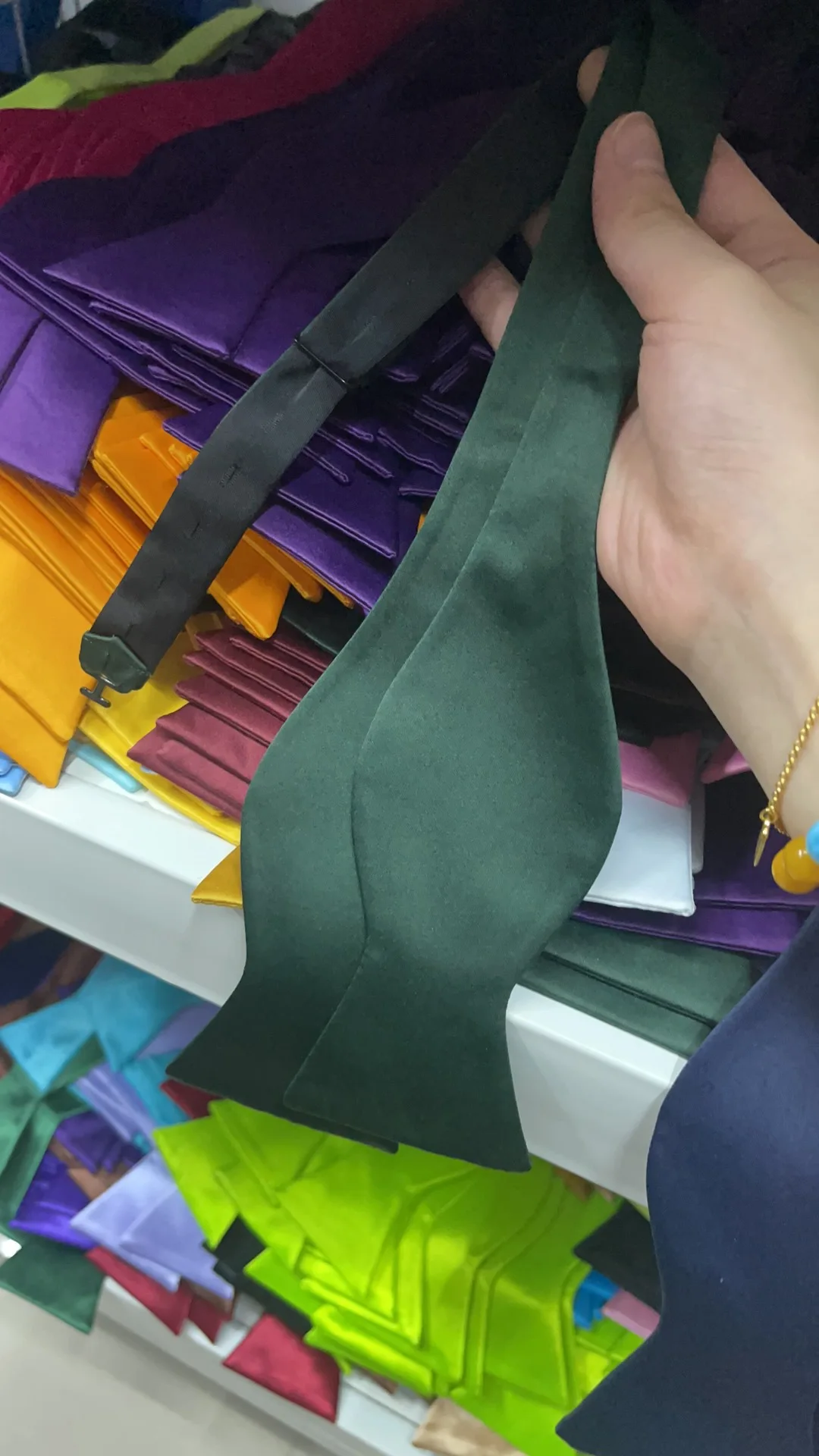 Formale, vorgebundene, verstellbare Fliege für Herren, einfarbig, elegant, für Hochzeit, Party, Event, Großhandel, einfach zu tragen, britischer Stil – Detail 9