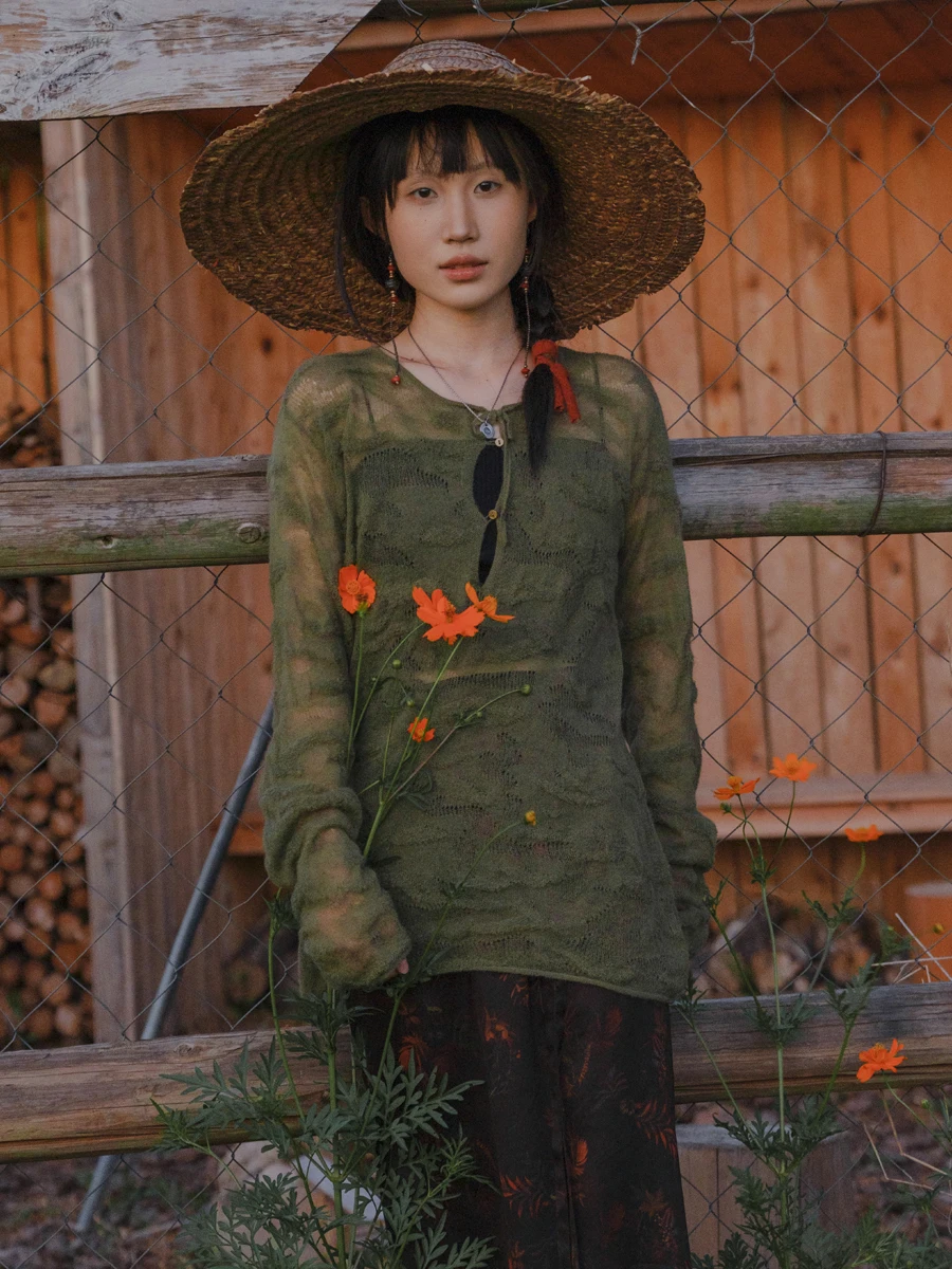 

Namsan Super Camere Wool Hollow out Embroidery Sweater round Ne Long Sve Loose Fit Autumn Season Color Knitwear