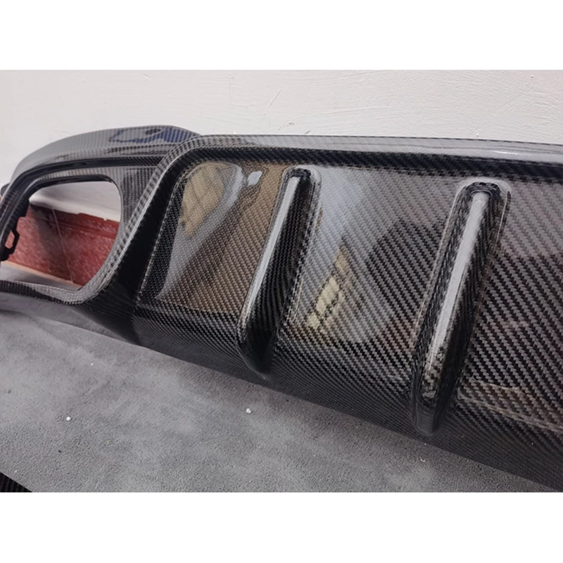 High Quality Carbon fiber Rear Bumper Lip Spoiler Diffuser Cover For Audi A7 S7 RS7 2019 2020 2021 Year (With Lamp)