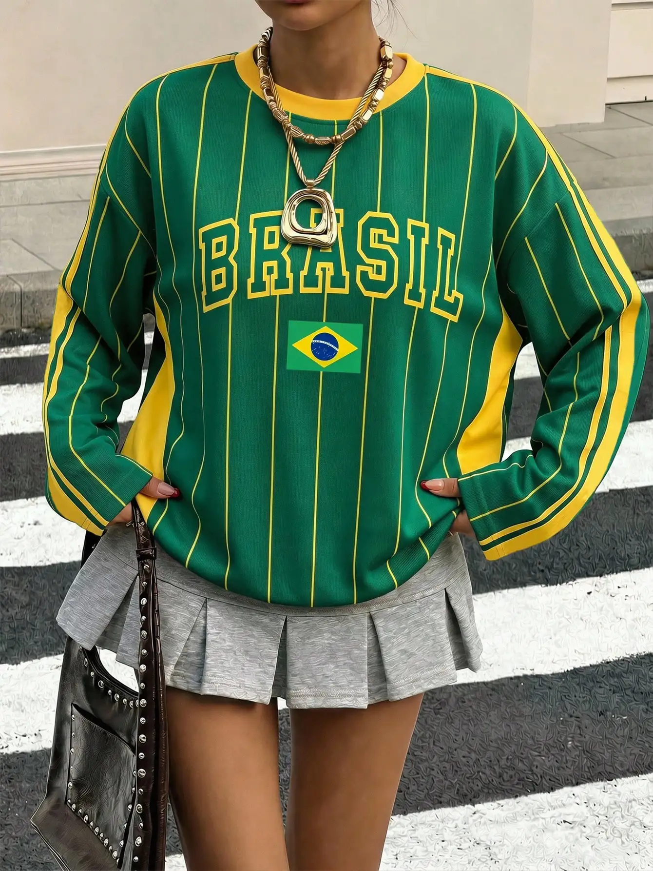 2026 Women Brasil Vertical Striped Long Sleeve Jersey T-Shirt, Brazil Flag Graphic Print Crew Neck Loose Retro Football Fan Top