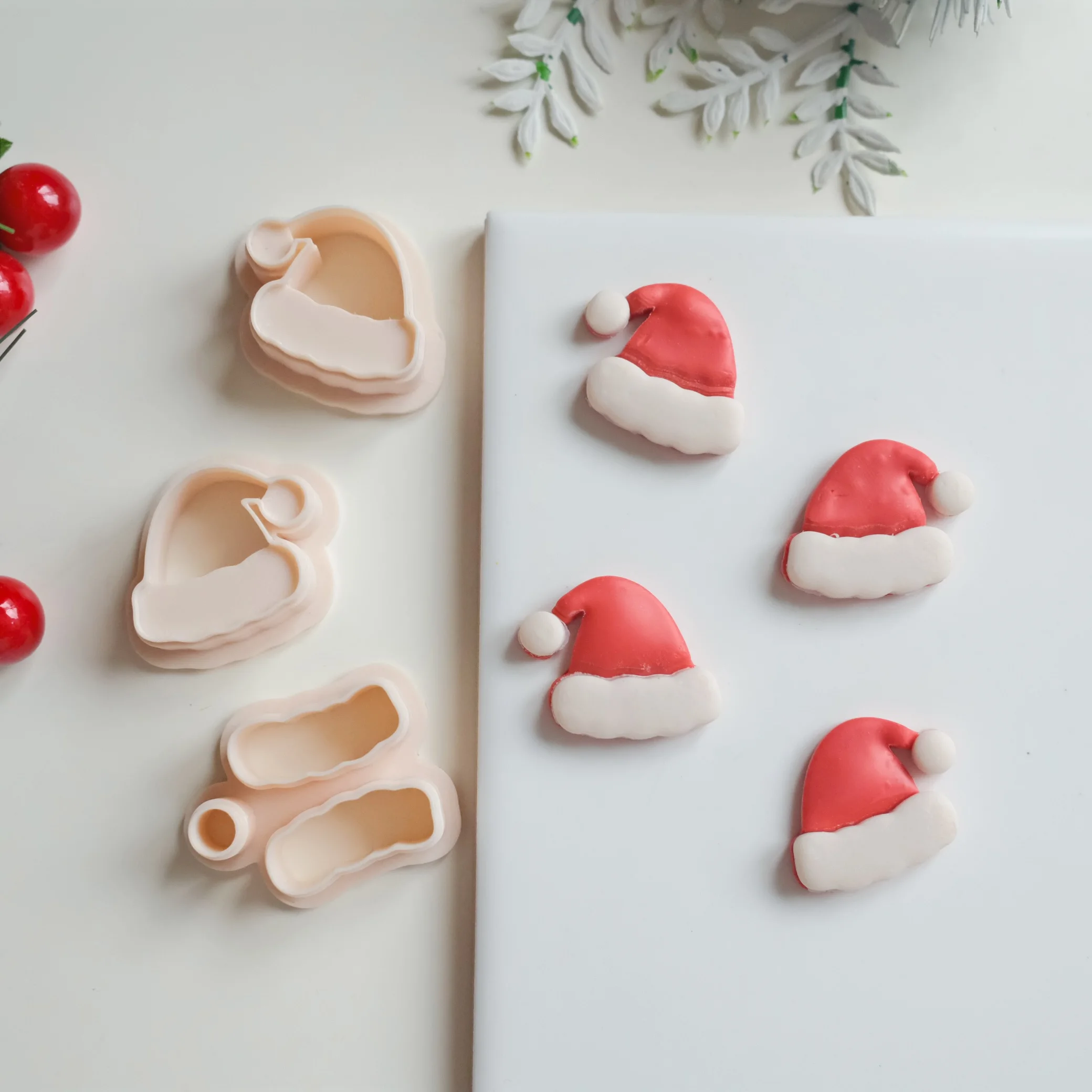 Santa Hat Polymer Clay Earring Cutters, Embossed Christmas Hat Shape Clay Cutters for Pendant Necklace & Jewelry Making