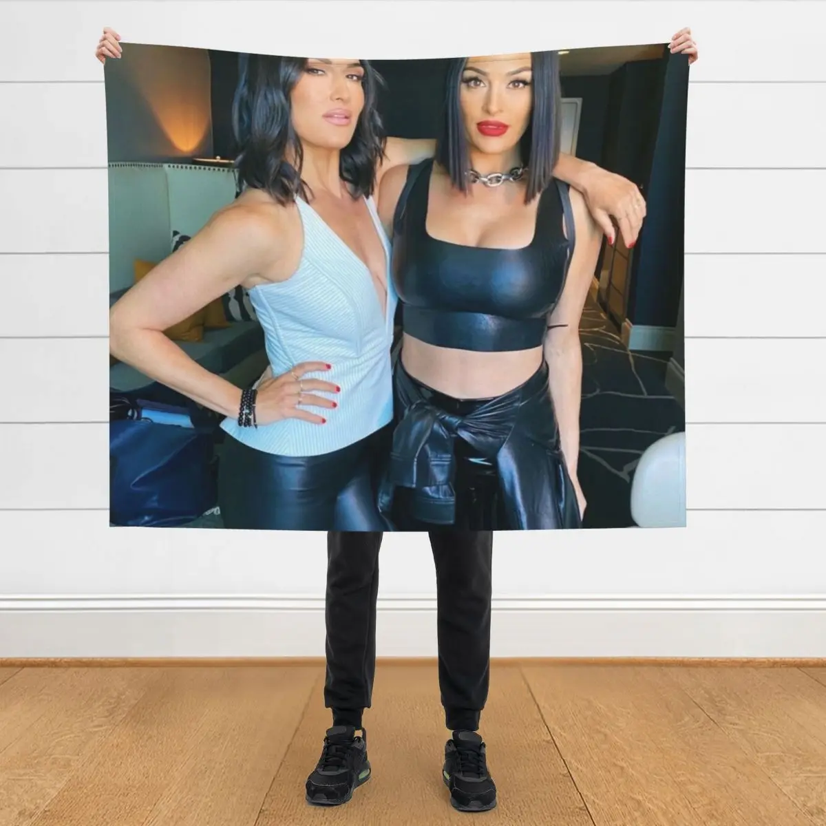 

Brie and Nikki Throw Blanket Extra Large Throw anime Summer Fashion Sofas Blankets