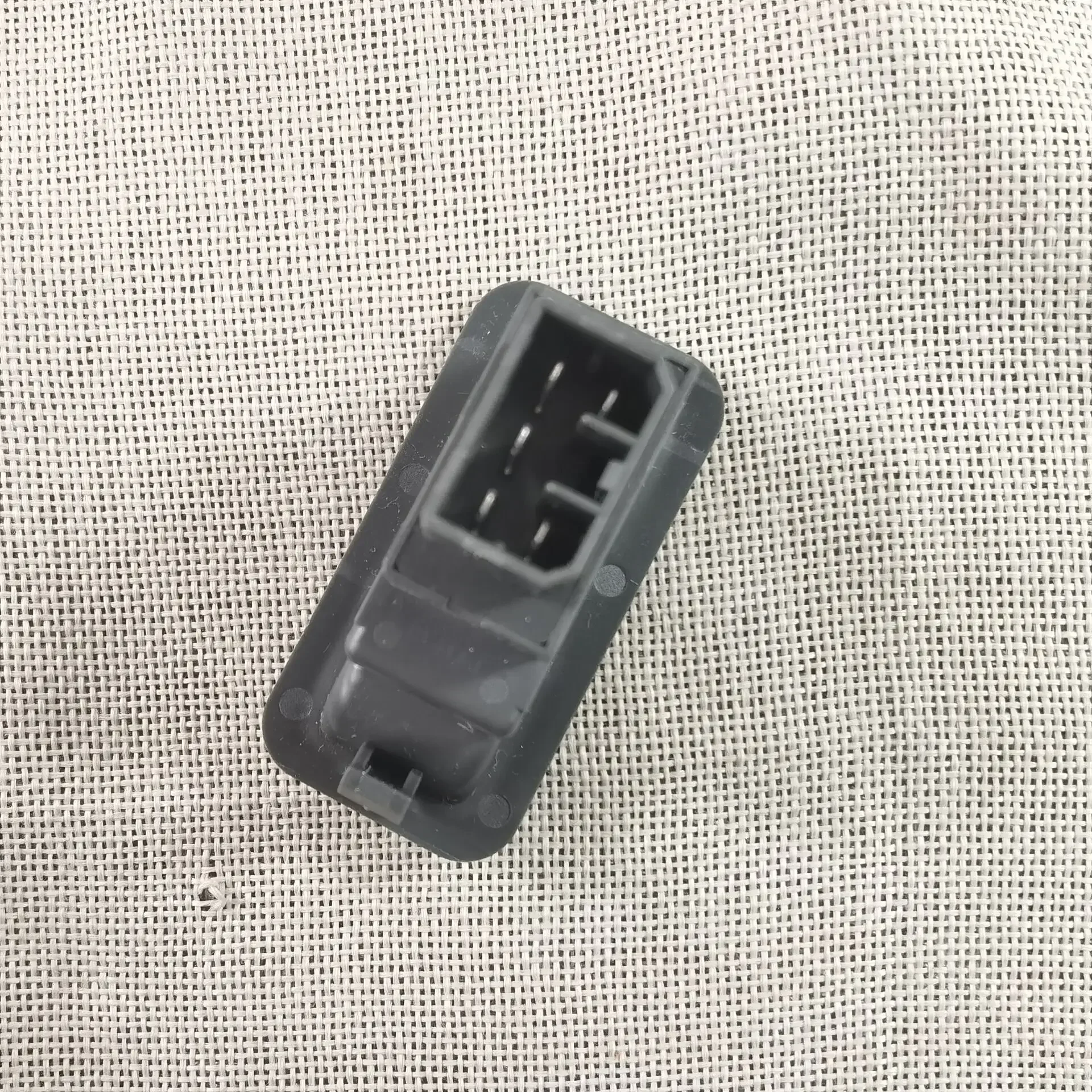 MB 781916   Para Mitsubishi Pajero Shogun MK2 1990-1997 1992 1993 1994 1995 1996 interruptor de ventana principal eléctrico