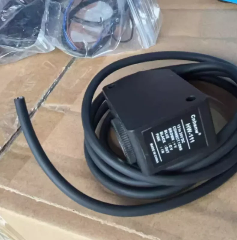 

New original CNHENW HW-111 color marker sensor