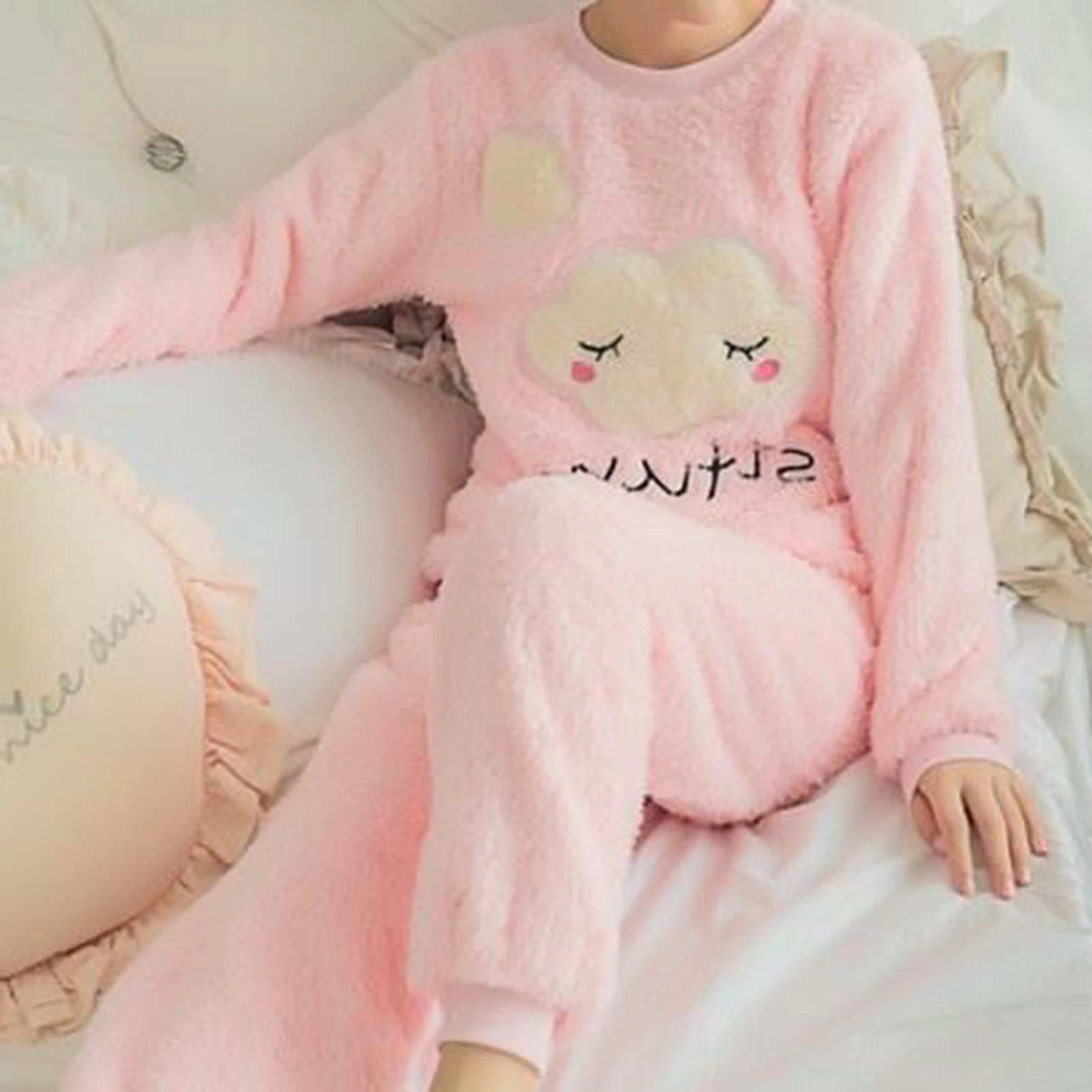 Thick Warm Womens Pajamas Set Female Large Size Soft Touch Flannel Pajamas Suitable for Home Living Room Wear