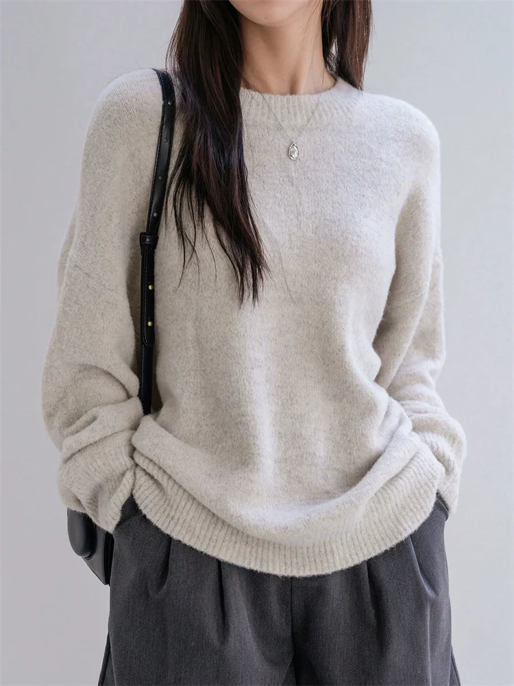 

2025 Autumn Winter Elegant O-Neck All Match Knitted Pullover Tops Korean Style Simple Fashion Women's Basic Solid Color Sweater