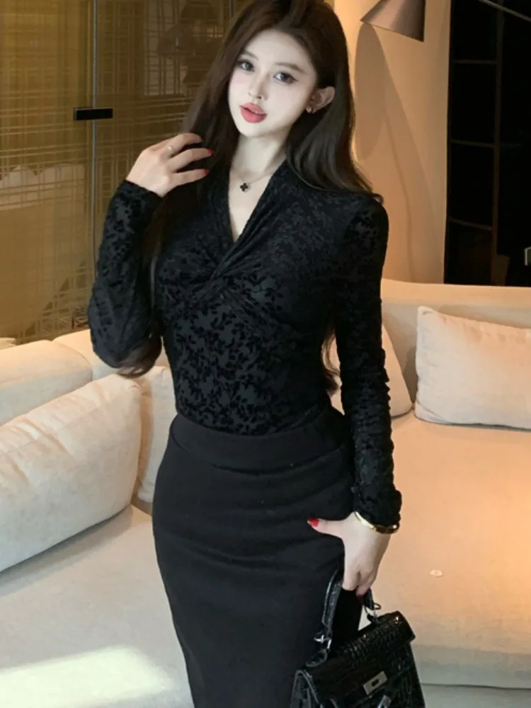 

Ele Bla Long Sve Knot V-Ne Slim Fit Base irt Сексуальная универсальная внутренняя одежда Топ с цветочной вышивкой для женщин