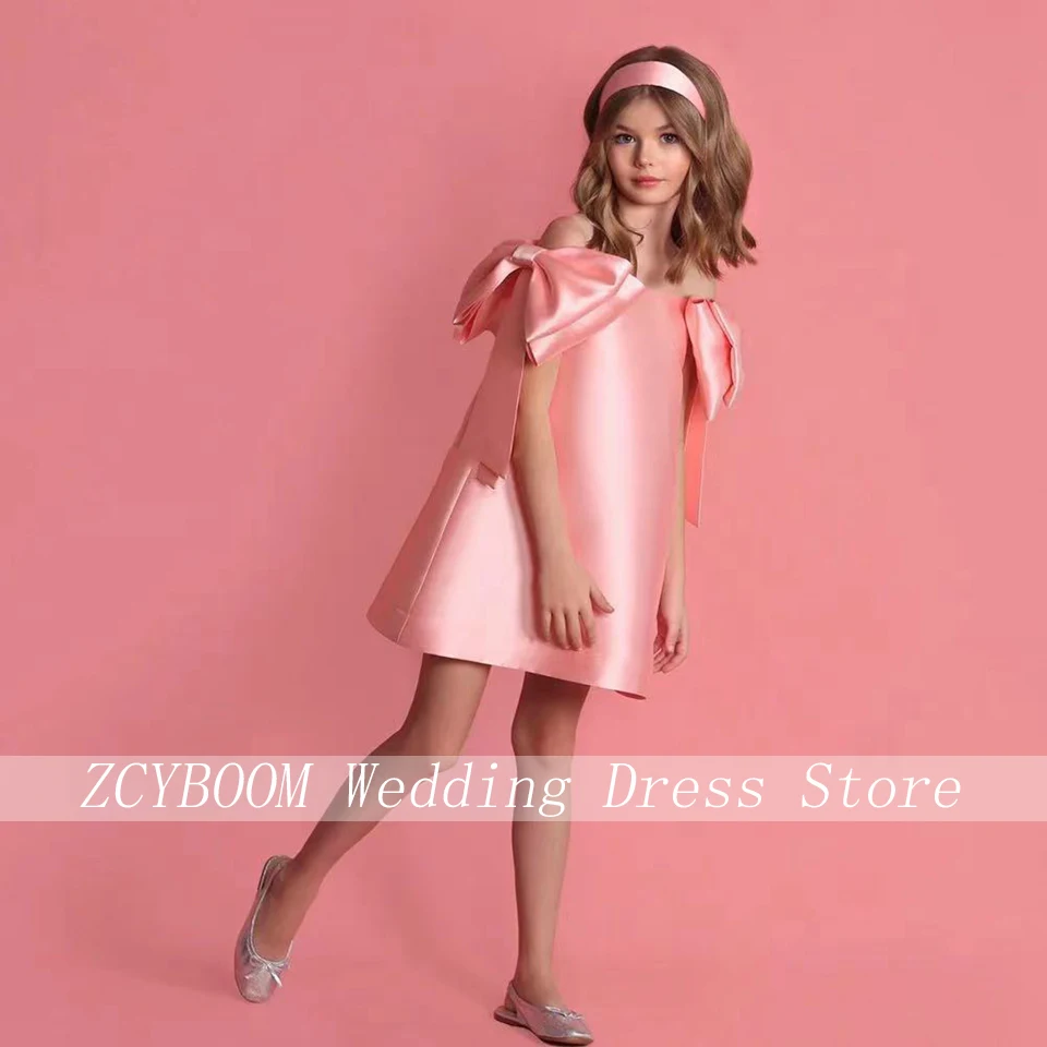 

Customized Pink Bow Off The Shoulder Stain Flower Girl Dress For Wedding 2025 A-Line Knee Length First Communion Dress Pageant