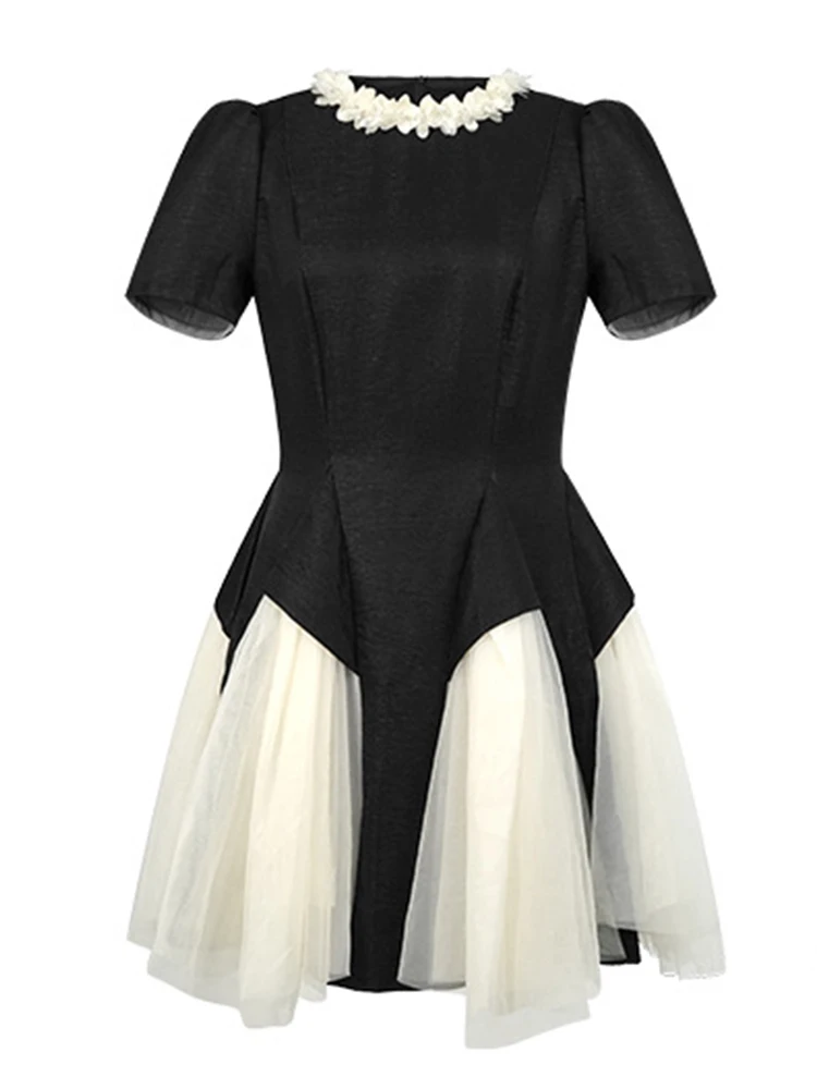 Novo verão feminino preto branco emendado vestido de noite manga puff magro mini vestidos elegante tule hem festa cocktail baile moda