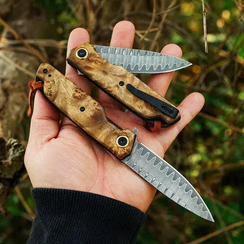 Handmade Damascus Folding Pocket Knife,handle made of maple Wood leaf.with Reversible Pocket Clip,Suitable for Hiking carry EDC