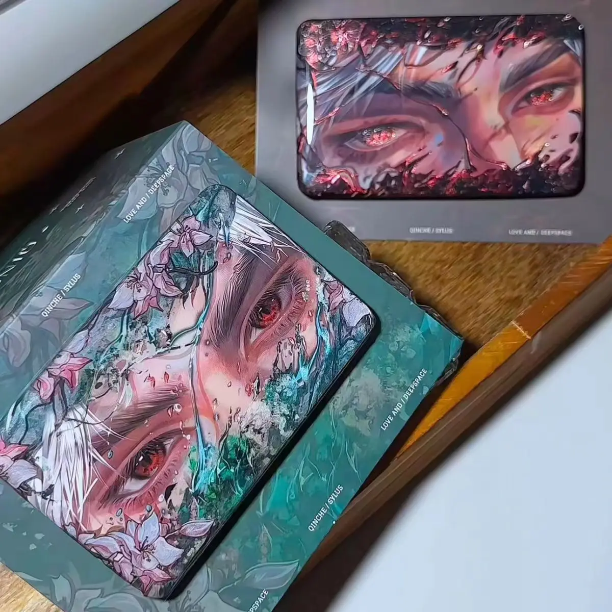 "الحب والفضاء العميق تشين تشي شارة شريط عاكس مستطيلة مصنوعة يدويًا ذات مظهر عالٍ على ظهره معلقة للزينة.