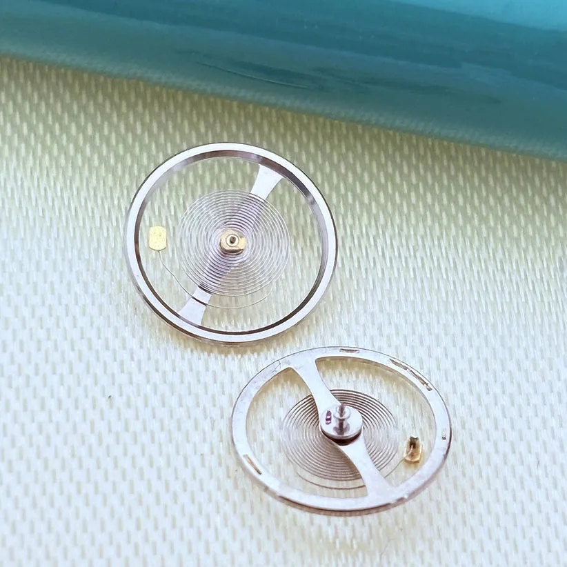 1/3/5pcs Watch movement accessories movement parts NH36 NH35 balance wheel full swing (oil containing wire) movement parts