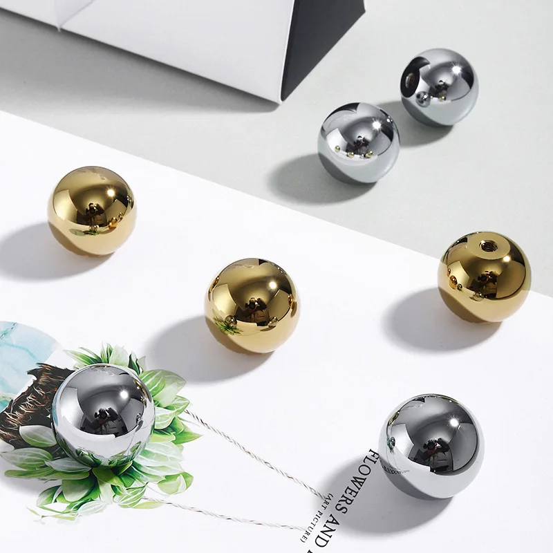 

Сферические легкие роскошные французские латунные ручки и ручки для ящиков для мебели, дверные ручки для кухонного шкафа с одним отверстием