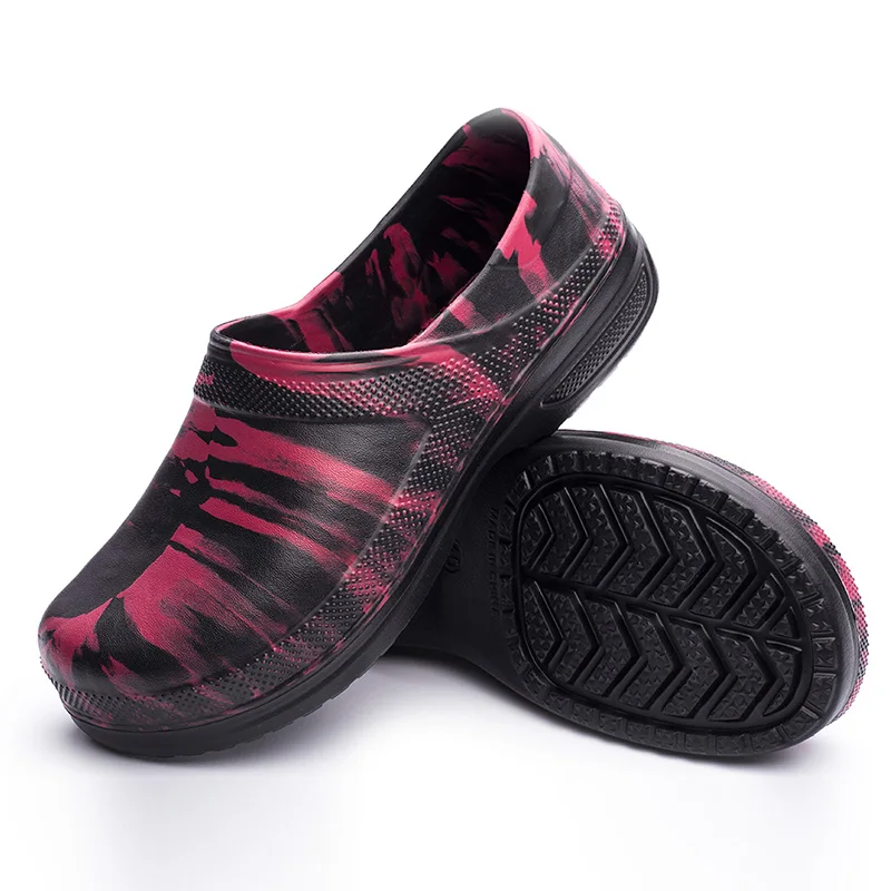 Hotel Kitchen Clogs Non-slip Waterproof Oil-proof Work Shoes Breathable Resistant Kitchen Cook Chef Shoes Plus Size sandals men