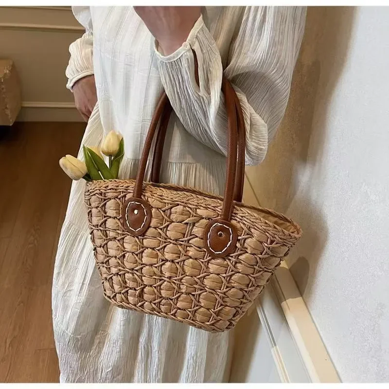 Retro European American woven straw tote bag for women beach handbag large capacity vegetable basket shoulder bag view 2