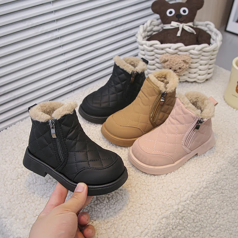 

Boys' Solid Design Warm Casual Snow Boots 2025 Winter New Children's Fashion Versatile Soft Soled Comfortable Plush Cotton Boots