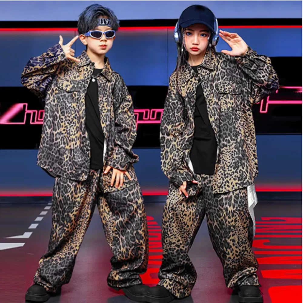 

Детский комплект для уличных танцев, одежда для джазовых представлений для девочек, леопардовая танцевальная рубашка в стиле хип-хоп, свободные брюки, детская танцовщица, команда, сценическая одежда Y30
