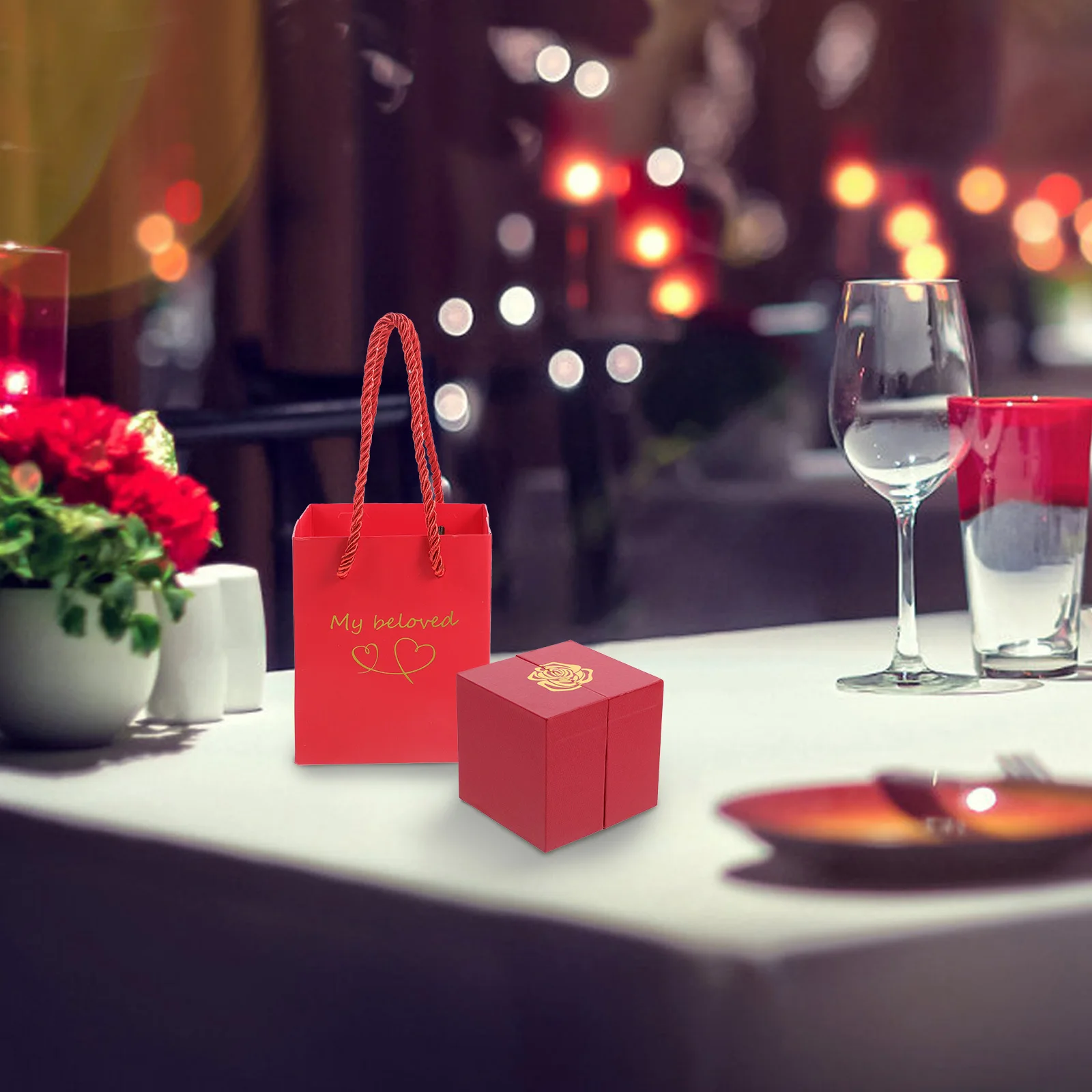 

1Set Metal Jewelry Gift Box Chic Aluminum Alloy Construction Smooth Edges Multi-Functional Jewelry Case for Ring Necklace Red