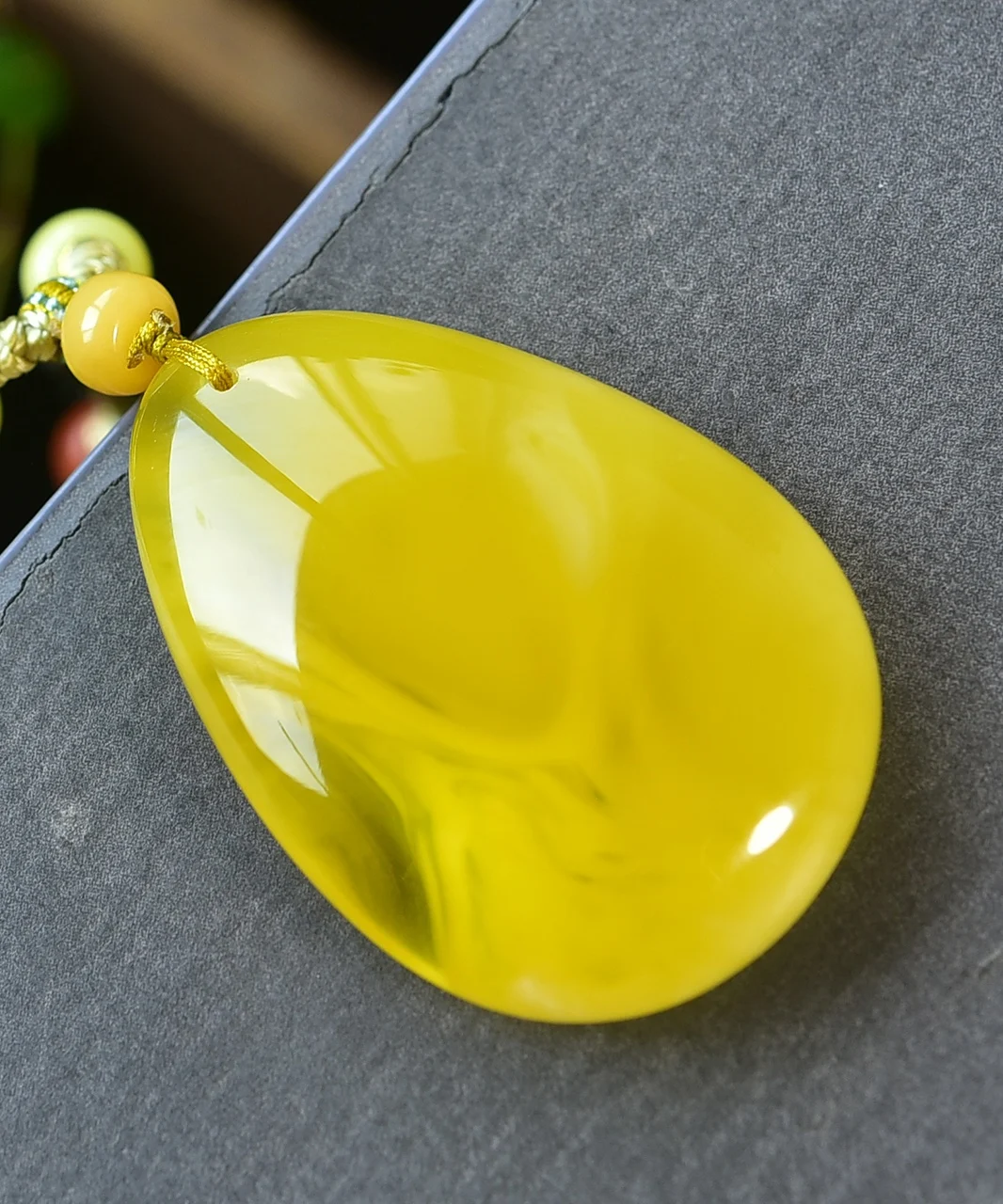 

Genuine Natural Yellow Amber Pendant Yellow Amber 40,28,10mm Gemstone Pendant Necklace Jewelry AAAAA