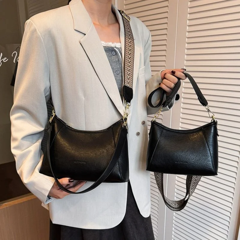 

Luxury Women's Casual Leather Shoulder Bag Trendy Commuter Classic Elegant Ladies Vintage Fashionable Handbag